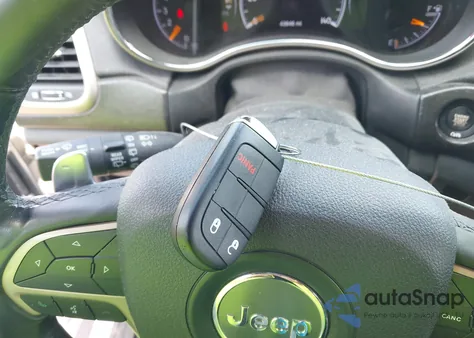 2017 Jeep Grand Cherokee Laredo 4X4 из США, поврежденный, VIN 1C4RJFAG4HC963349